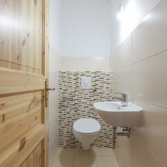 Gäste-WC der 4-Zimmer-Wohnung in Berlin - Friedenau