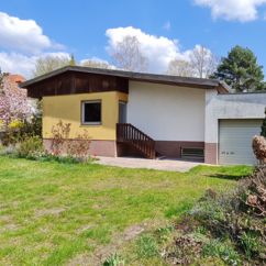Einfamilienhaus im Bungalowstil mit großem Grundstück in Berlin Reinickendorf