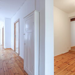 Flur 1 der 4-Zimmer-Wohnung in Berlin - Friedenau