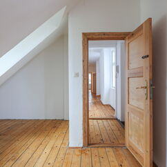 Flur 3  - Dachgeschosswohnung Berlin - Friedenau