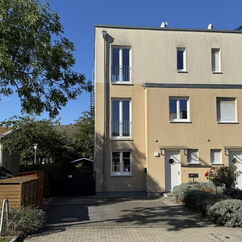 Modernes Reihenendhaus (Einfamilienhaus) in Berlin Staaken (Spandau)